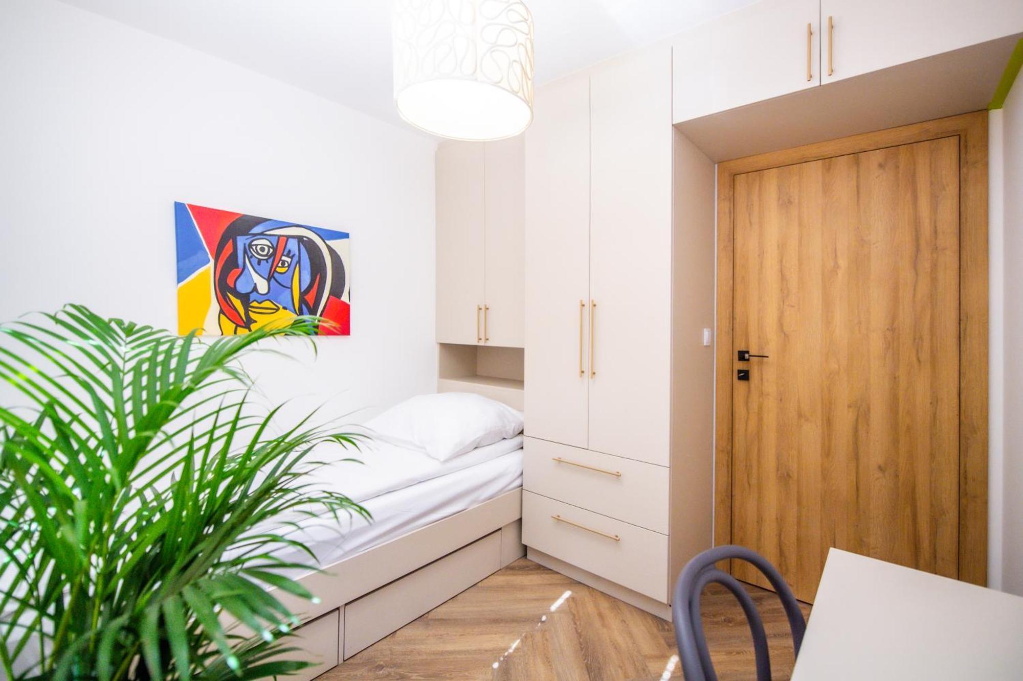 Apartament Mikolowska Z Balkonem Гливице Экстерьер фото